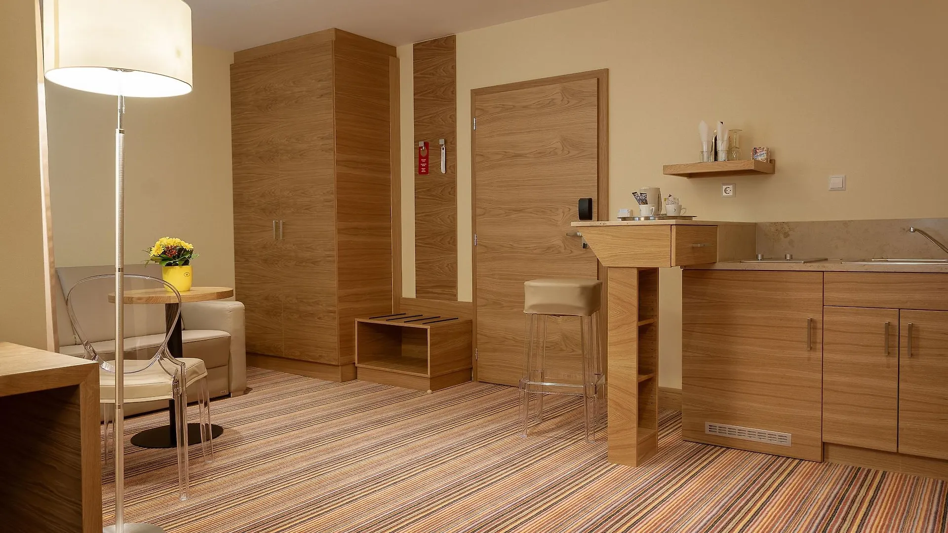 Hotel Drei Raben Graz 4*,