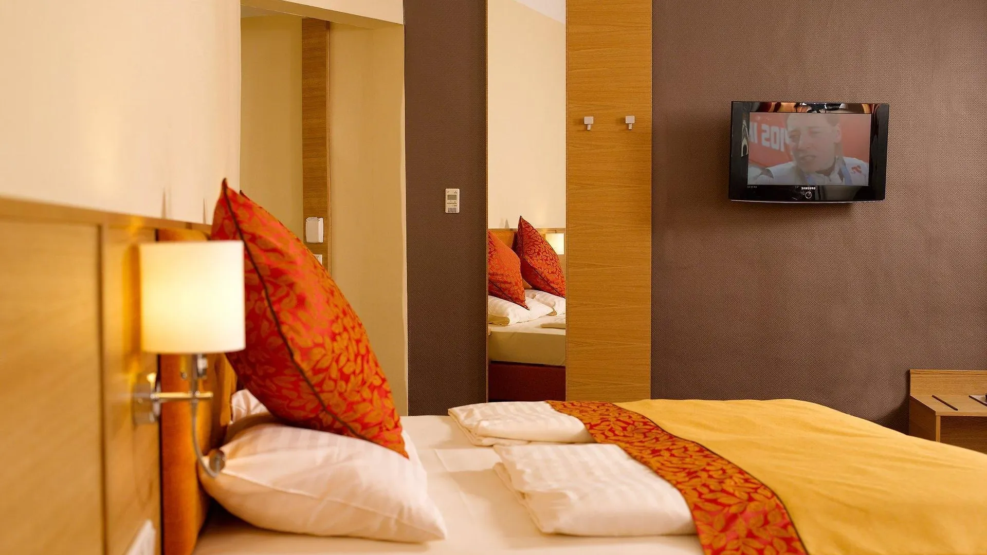 Hotel Drei Raben Graz 4*,  Austria