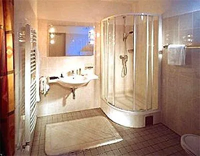 Hotel Drei Raben Graz 4*,  Austria